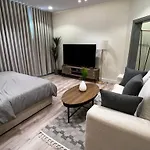 استوديو انيق وهادئ بتصميم بوهيمي